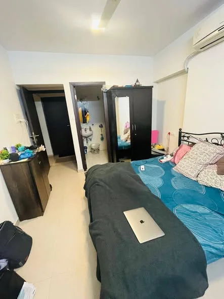 Single Occupancy in 3 BHK Flat for Rent in Lashkariya green hight near infinity mall Andheri West