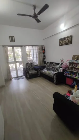 2 BHK Flat for Rent Near Bhumkar Chowk