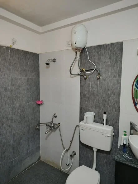 3 BHK Flat for Rent in 100 metres from the ETV Bellandur Back Gate