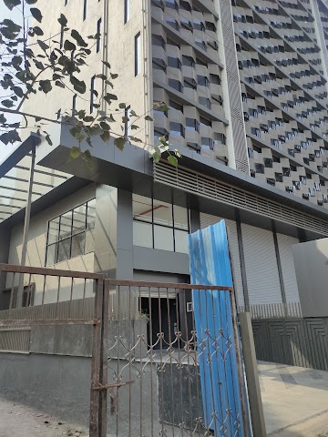 2.5 BHK Flat for Sale in Shivajinagar taluka building