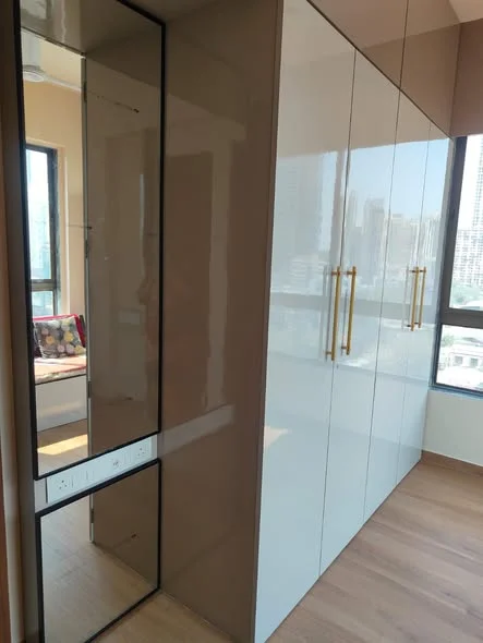 Flat for Sale in Lalbaug/Parel Prime location on main road