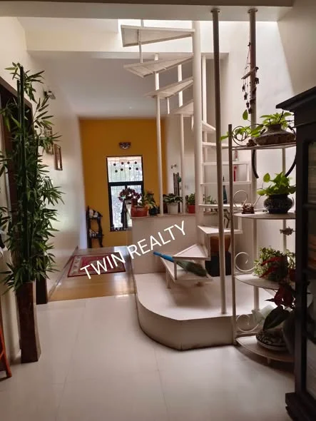 3 BHK Villa for Sale in NIBM Road