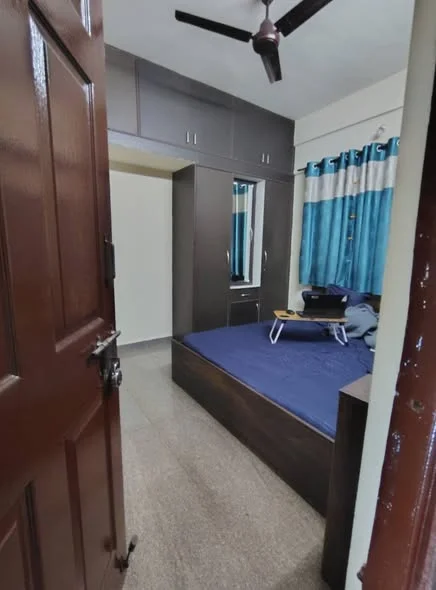 2 BHK Flat for Rent in Marathahalli bridge near space garden main road