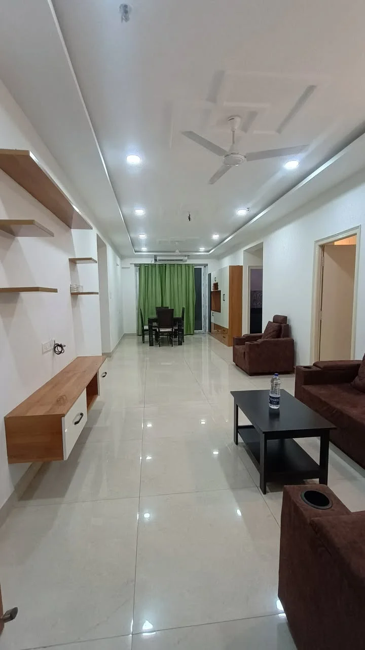 Shared for Female in Flat for Rent Near AMB Mall