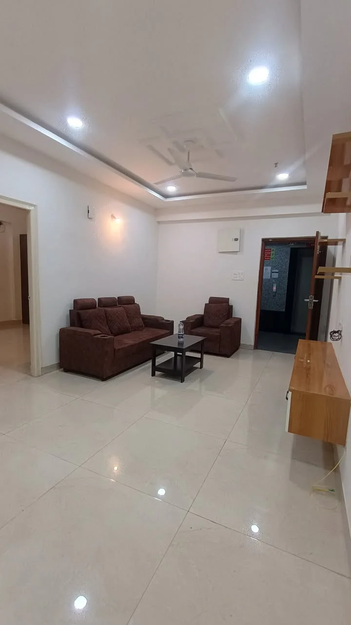 Shared for Female in Flat for Rent Near AMB Mall