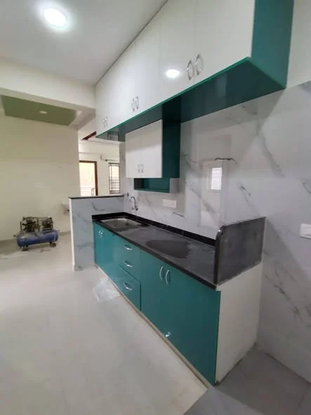 2 BHK Flat for Rent in kudlu gate metro station near hsr layout 2km