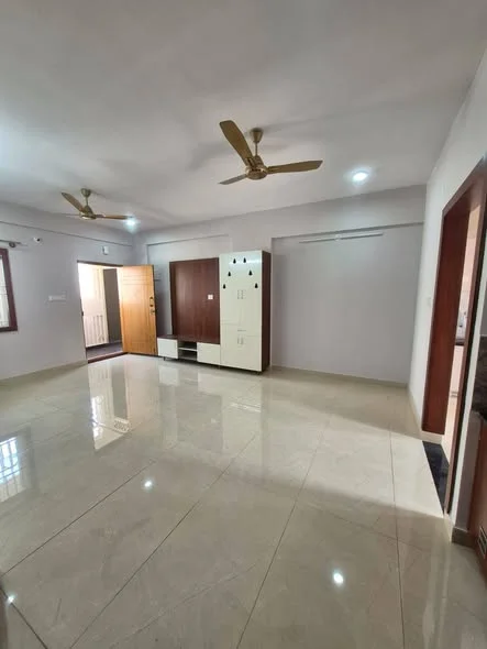 2 BHK Flat for Rent in kudlu gate metro station near hsr layout 2km