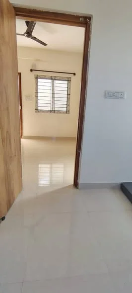1 BHK Flat for Rent in Marathahalli bridge near spice garden main road 500 m