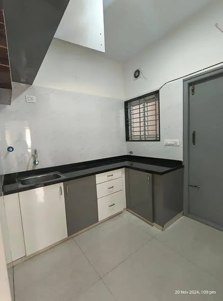 2 BHK Flat for Rent in kudlu gate metro station near hsr layout