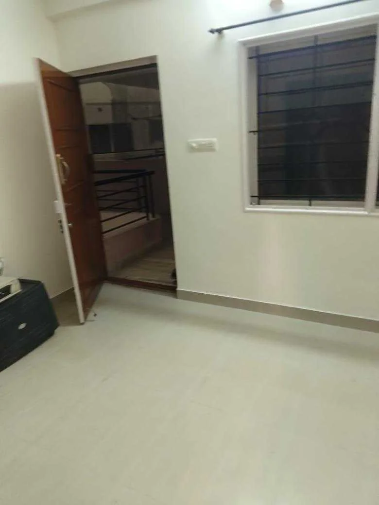 2 BHK Flat for Rent in Mahaveer Regal