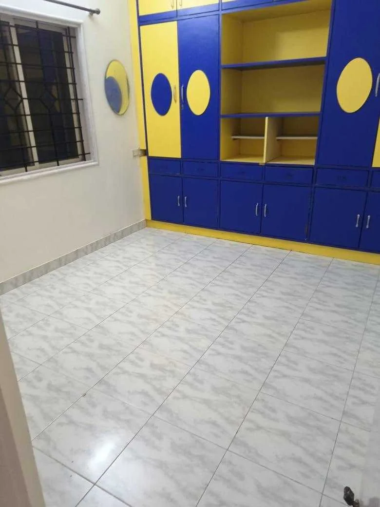 2 BHK Flat for Rent in Mahaveer Regal