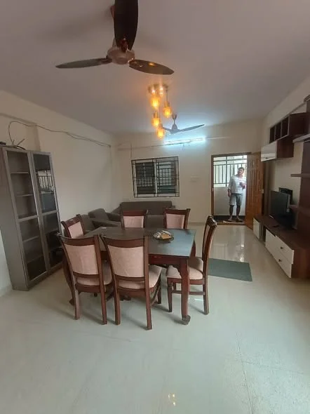 2 BHK Flat for Rent in Singasandra Very Near to HSR Layout
