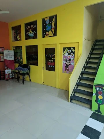 6 BHK Flat for Sale in Ashley Tower