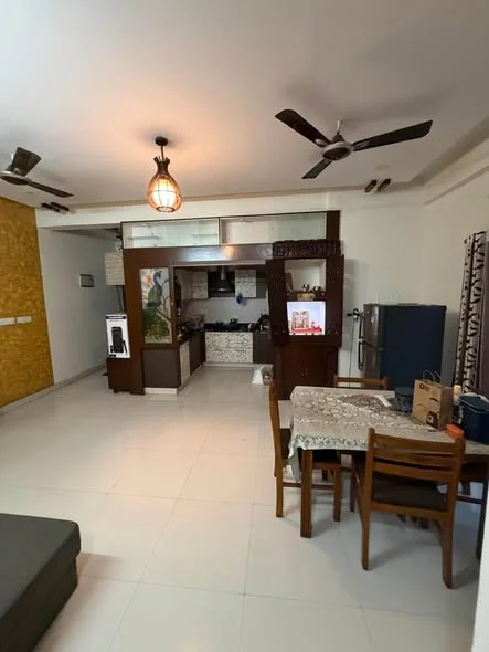 Single Occupancy for Male in 2 BHK Flat for Rent in BENGALURU