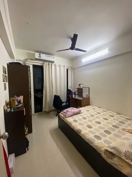 Single Occupancy for Female in Flat for Rent in Kohinoor City Near BKC