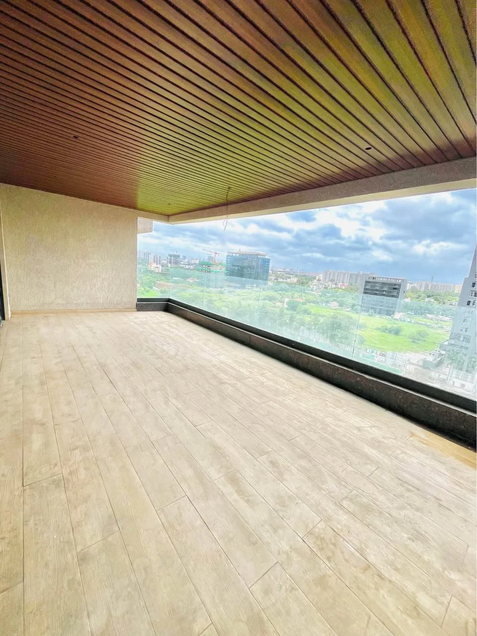 4.5 BHK Flat for Sale in Mundhwa