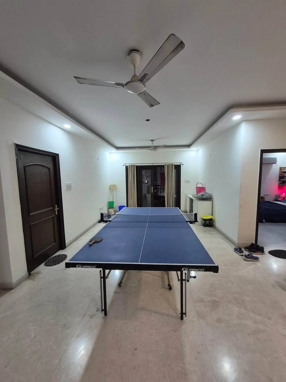 Single Occupancy for Male in 3 BHK Flat for Rent near to all the office office spaces