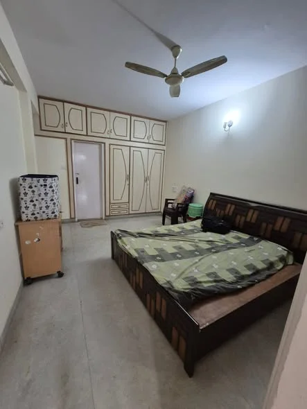 Single Occupancy for Female in 3 BHK Flat for Rent in Samhita Spicewood West Block