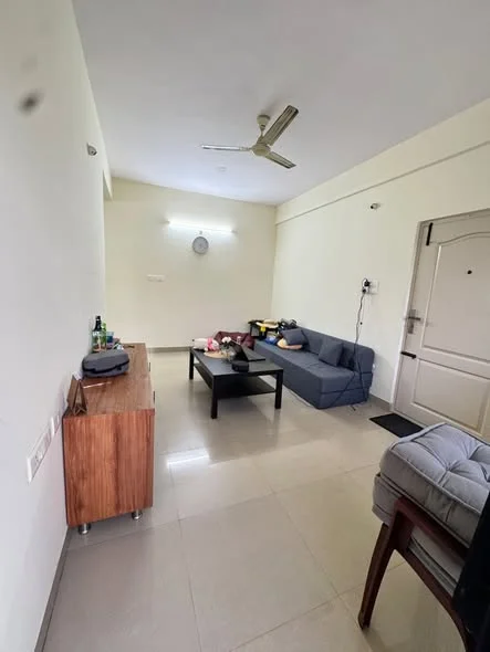Single Occupancy for Male in 2 BHK Flat for Rent in Kodihalli / Indiranagar (close to Domlur / Jeevan Beema Nagar