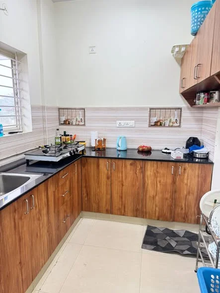 Single Occupancy for Male in 2 BHK Flat for Rent in Kodihalli / Indiranagar (close to Domlur / Jeevan Beema Nagar