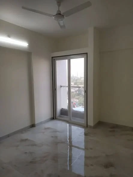 2 BHK Flat for Rent Near Hotel Cloud 99