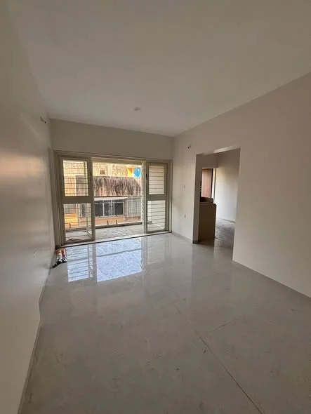 2 BHK Flat for Rent Near Vanaz Metro Station