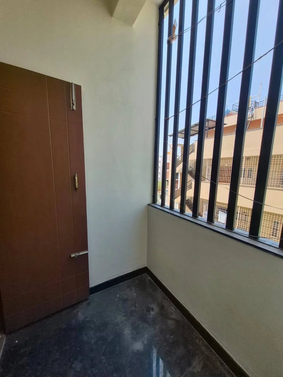 1 BHK Flat for Rent in kudlu gate metro station near hsr layout