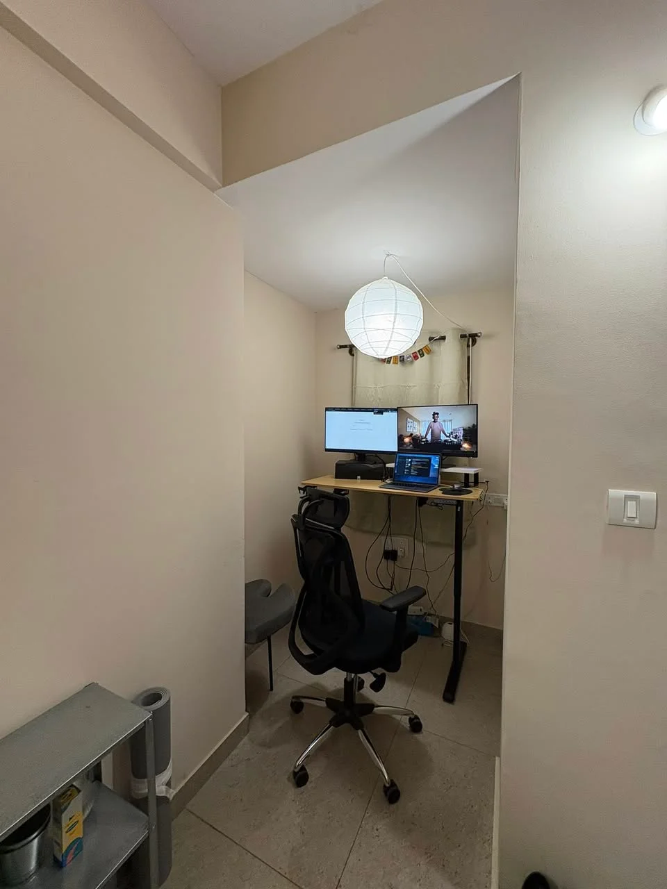 Single Occupancy for Male in 2 BHK Flat for Rent in 100ft Road