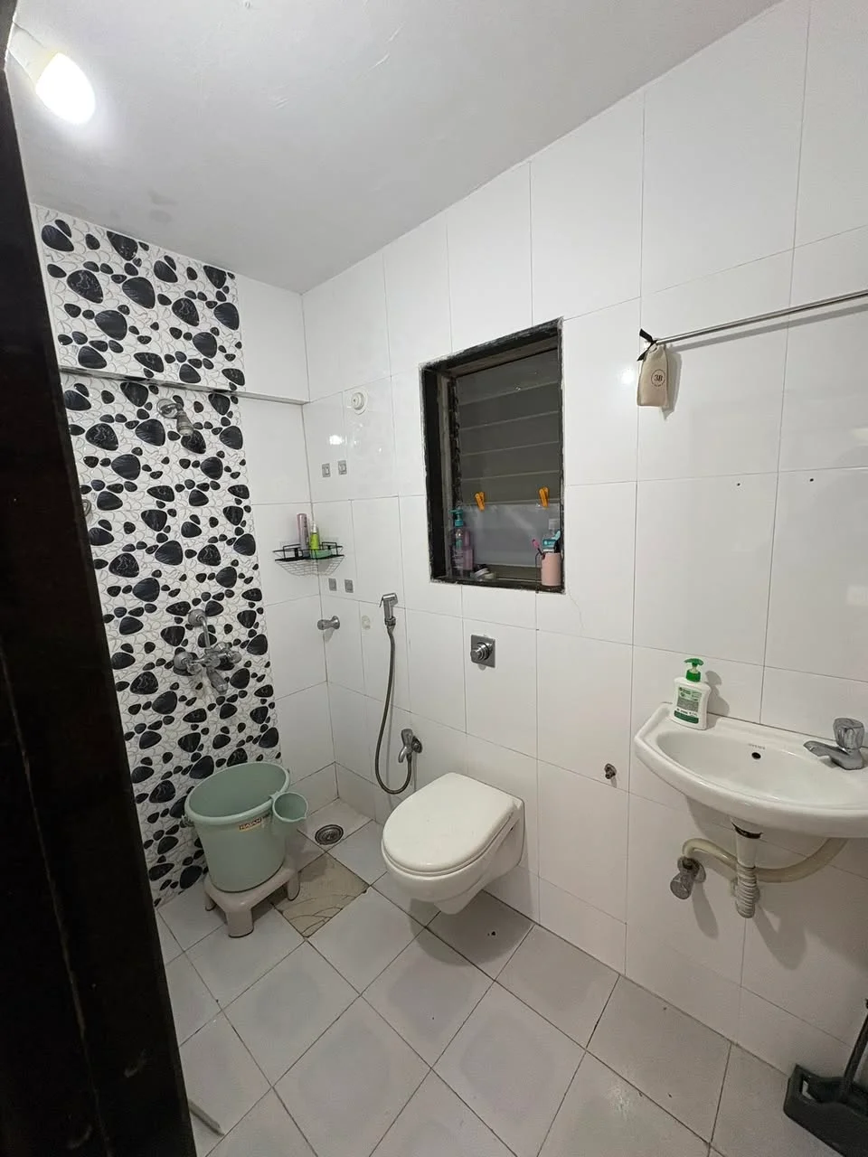 Single Occupancy for Female in 2 BHK Flat for Rent in Veera Desai Road