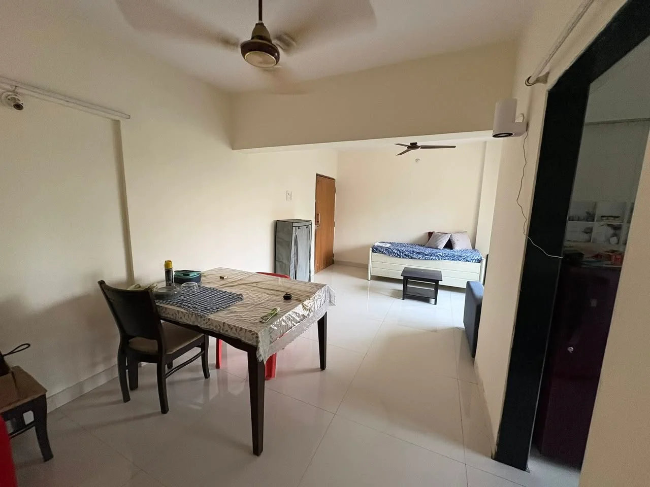 Single Occupancy for Female in 2 BHK Flat for Rent in Veera Desai Road