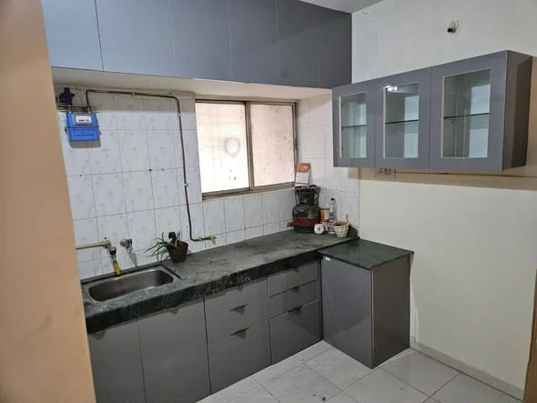 2 BHK Flat for Rent in वारजे मुंबई बेंगलोर हायवे