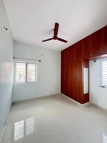 2 BHK Flat for Rent in Singasandra near HSR layout