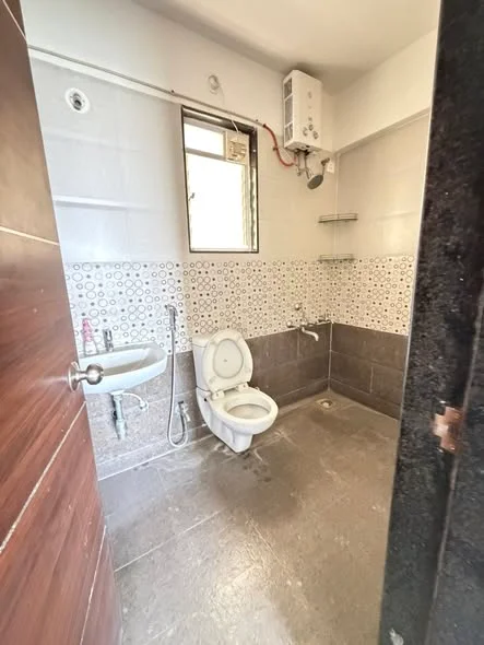 2 BHK Flat for Rent Near wakad Datta Mandir road Nagar road Mont very Seville society wakad