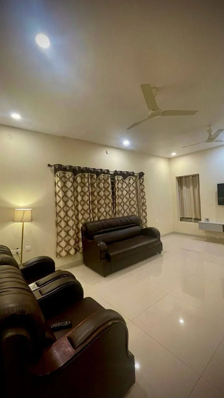3 BHK Flat for Rent in Raghavendra Colony