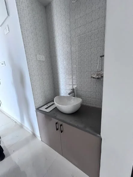 2 BHK Flat for Rent in Mohan Nagar