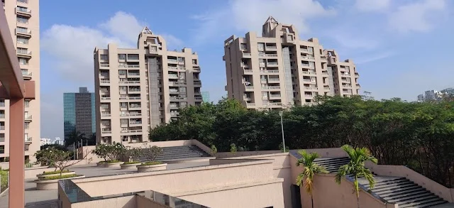 4.5 BHK Flat for Sale in Mumbai