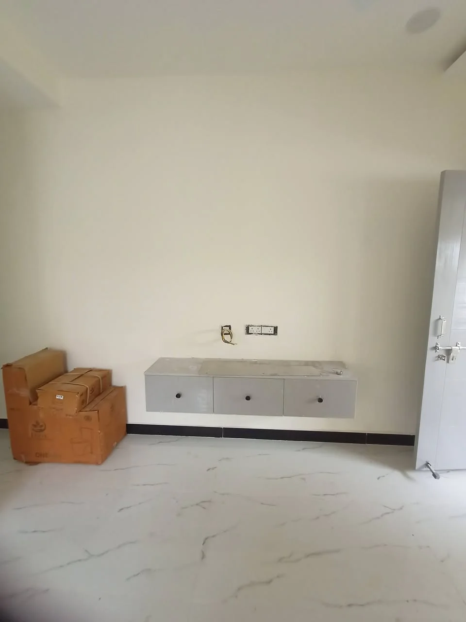 1 BHK Flat for Rent in kondapur sriram nagar colony Botanical garden road