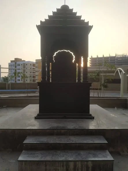 2 BHK Flat for Rent Near Hotel Cloud 99