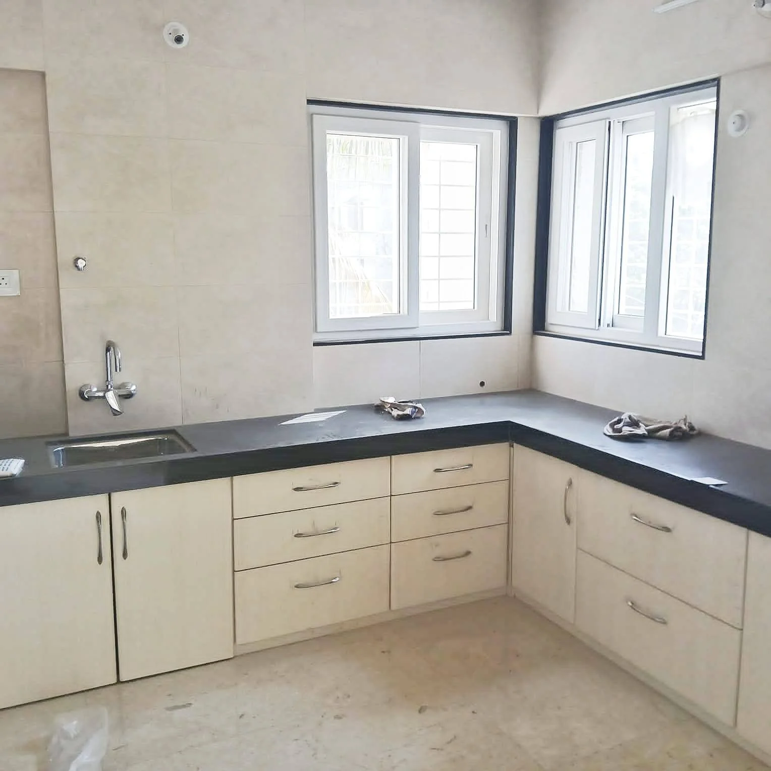 2 BHK Flat for Rent in Mayur Colony