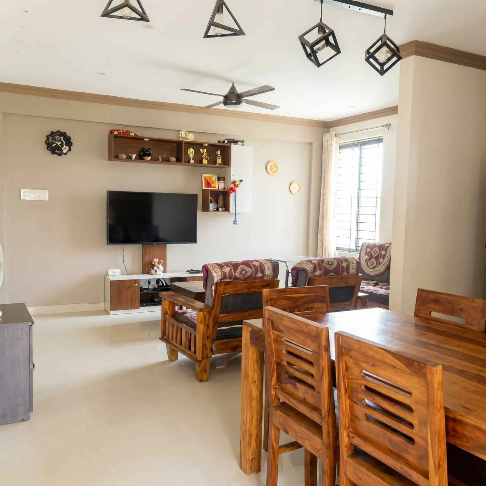 2 BHK Flat for Rent in Sarjapur Road Well connected via Doddakannelli–Bellandur Road