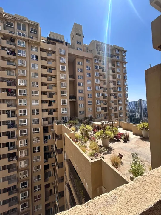 Single Occupancy in 2.5 BHK Flat for Rent in Bhartiya City