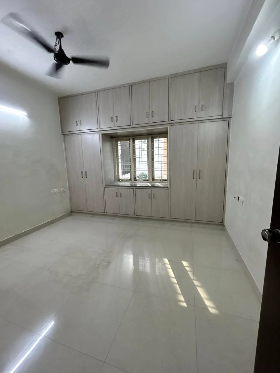3 BHK Flat for Rent in Madhapur Patrika Nagar