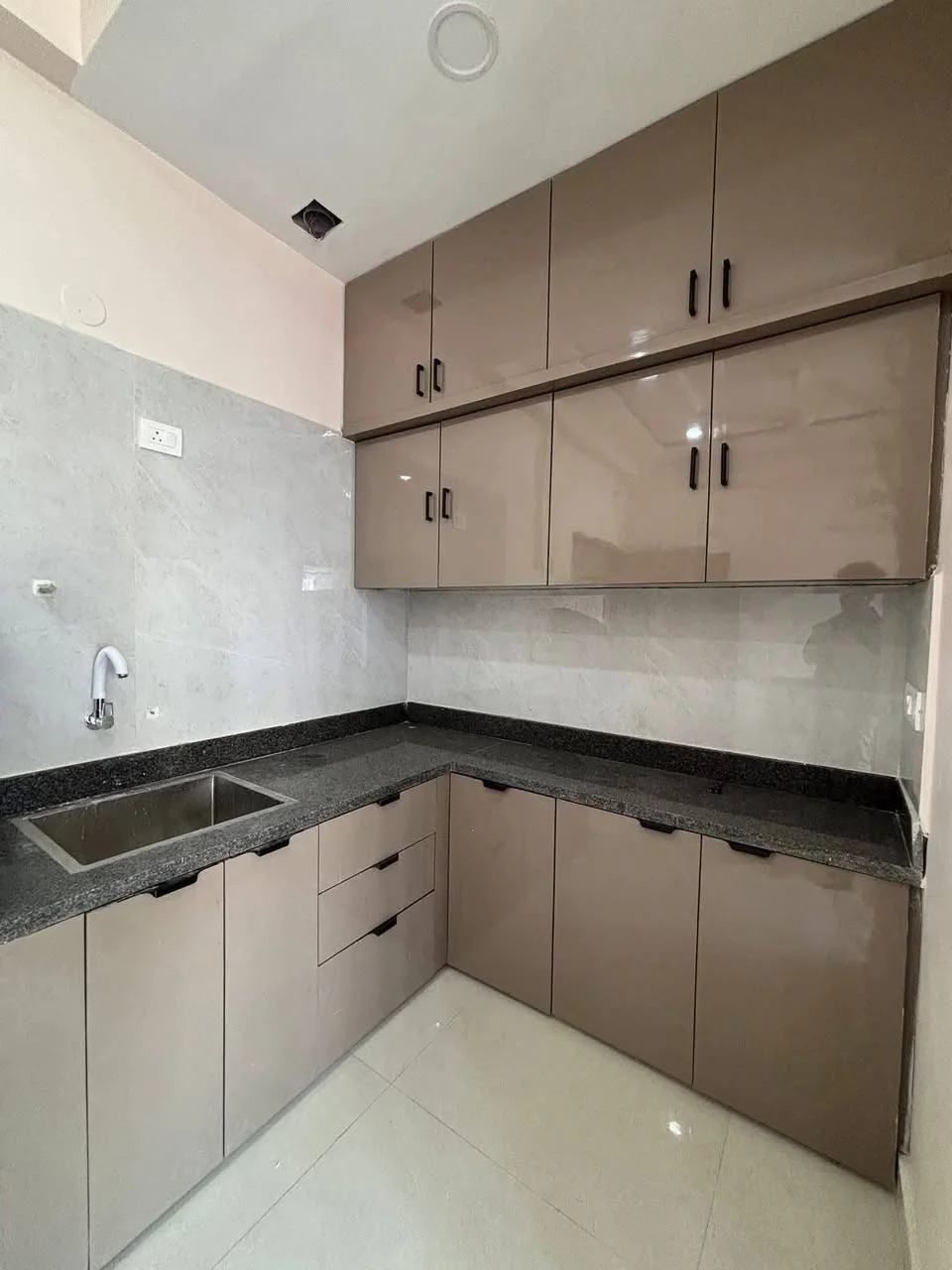 1 BHK Flat for Rent in Kondhpur