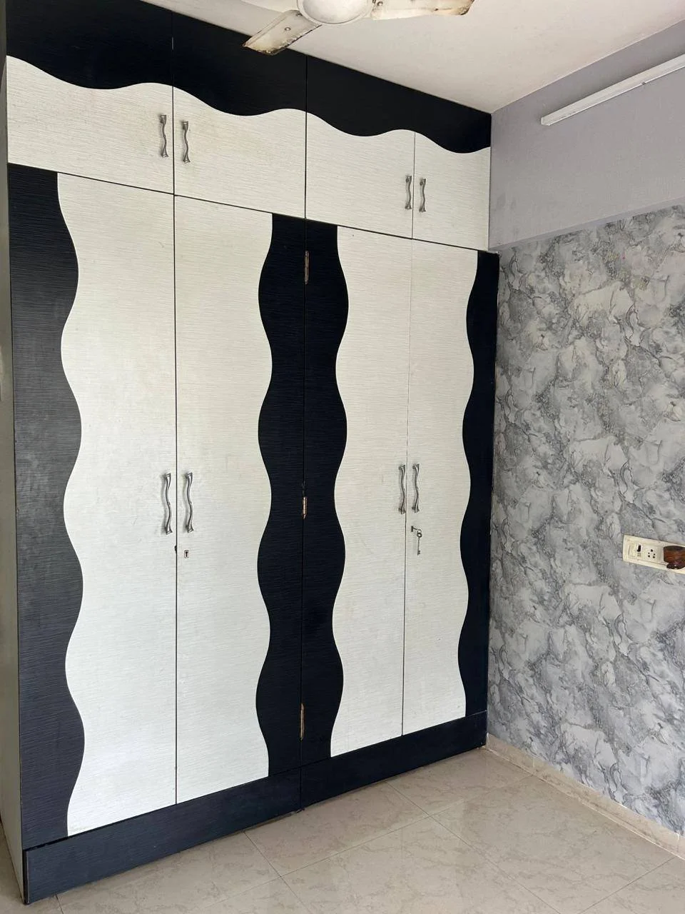 Single Occupancy for Female in 2 BHK Flat for Rent in Dn nagar metro station Andheri West