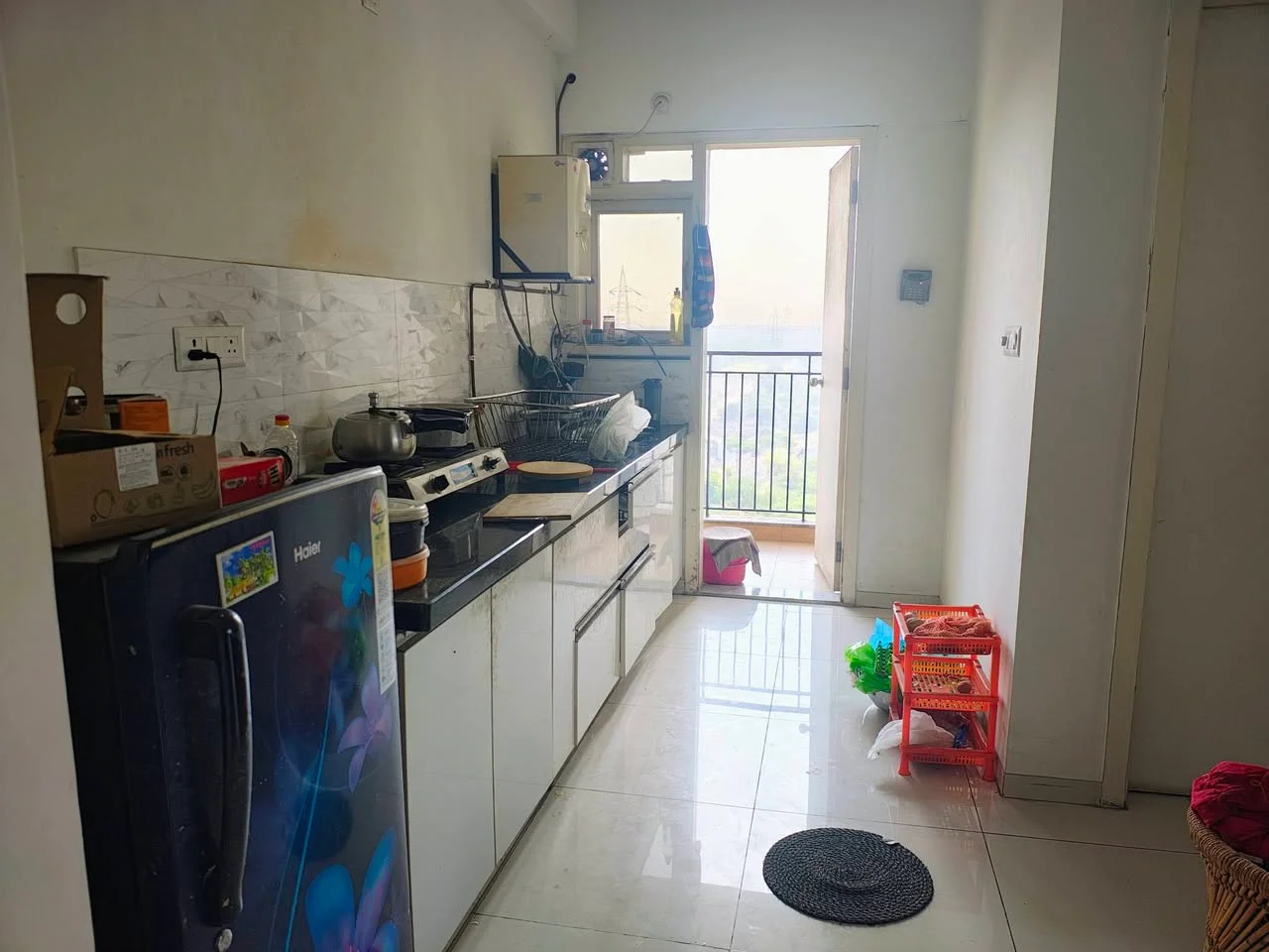 Single Occupancy for Male in 2 BHK Flat for Rent near magarpatta