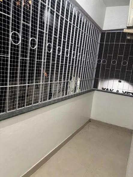 2 BHK Flat for Rent in Bund Garden Road