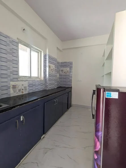 1 BHK Flat for Rent in Kondapur Botanical Garden AMB Mall Road Side