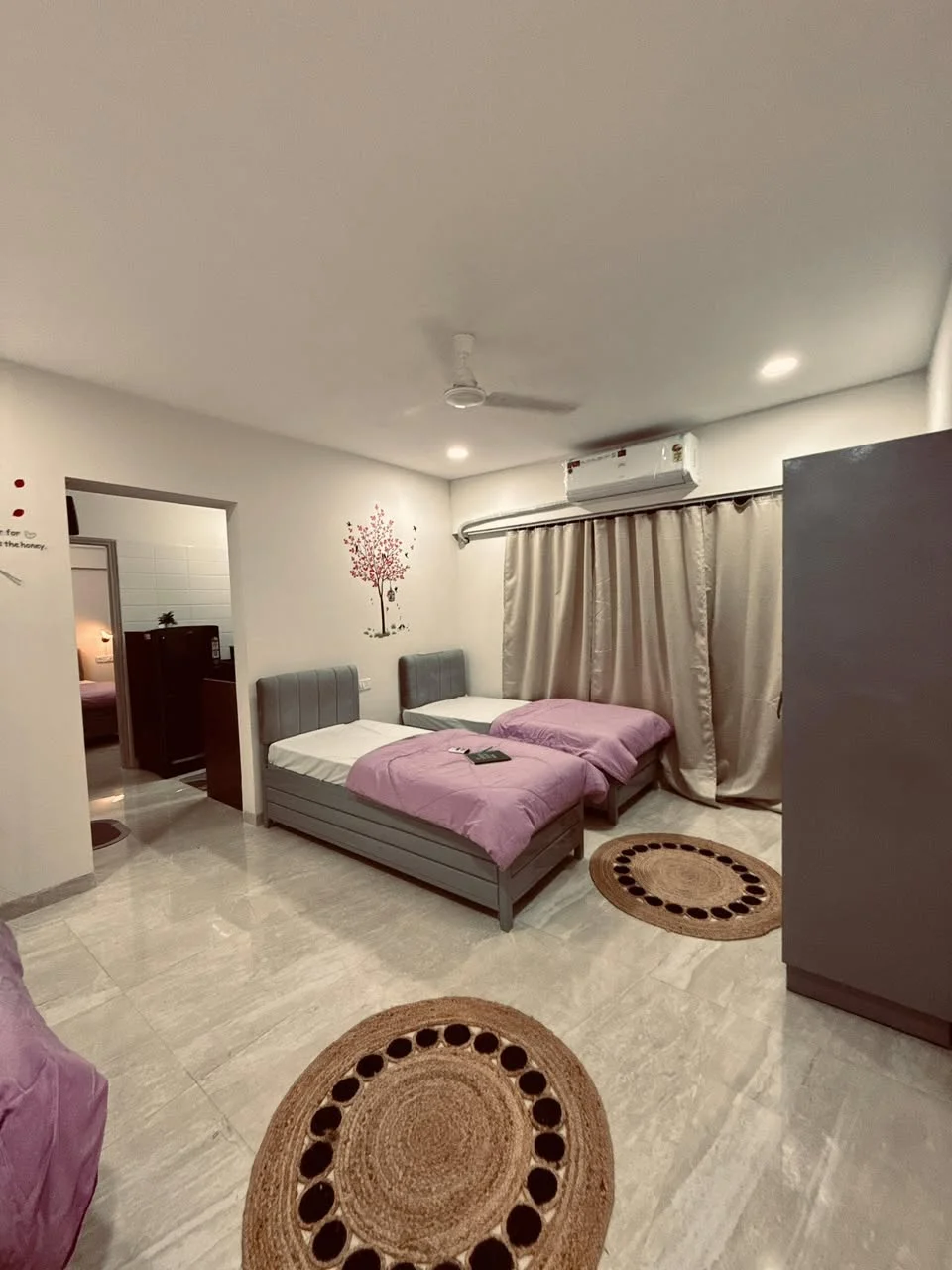 Single Occupancy for Female in 1 BHK Flat for Rent in Andheri East (Near MIDC Metro)