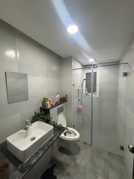 Single Occupancy in 1 BHK Flat for Rent in Aliens space Station