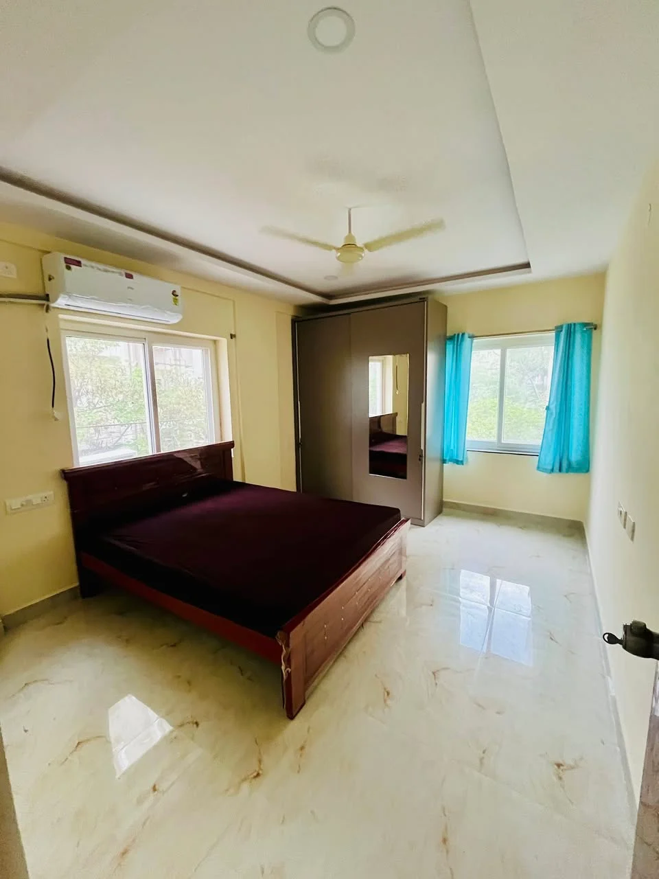 3 BHK Flat for Rent in Ayyappa Society